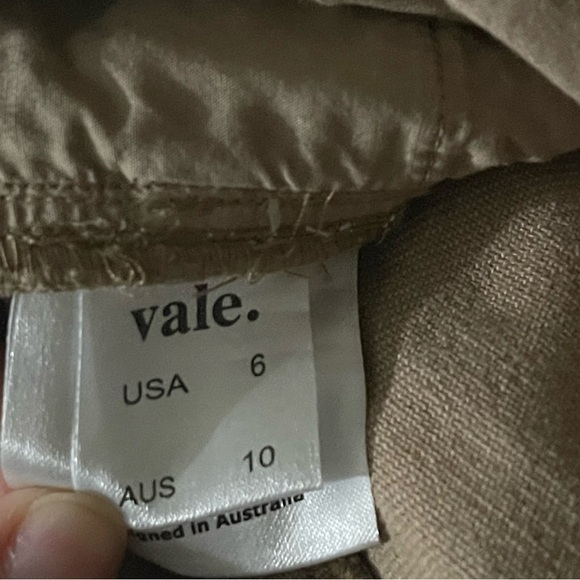 Vale Denim Classic High Rise Cropped Jeans raw hem Size 6 US Beige Brown - Picture 8 of 8